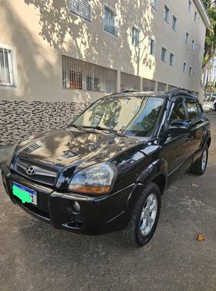 HYUNDAI TUCSON 2.0 MPFI GLS 16V 143CV 2WD FLEX 4P AUTOMÁTICO HYUNDAI TUCSON 2.0 MPFI GLS 16V 143CV 2WD FLEX 4P AUTOMÁTICO